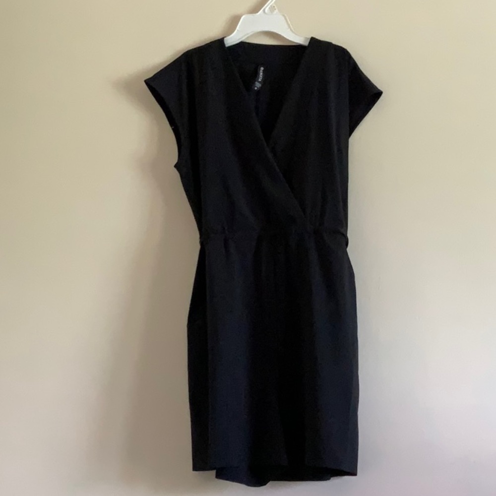 Black Athleta Marlow Romper